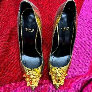 Versace Medusa insignia  heels